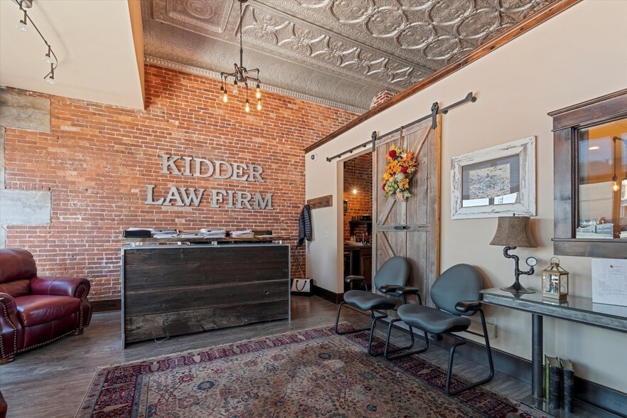 More Photos Of 127-131 W Market St, Cadiz Storefront Retail Residential For Sale