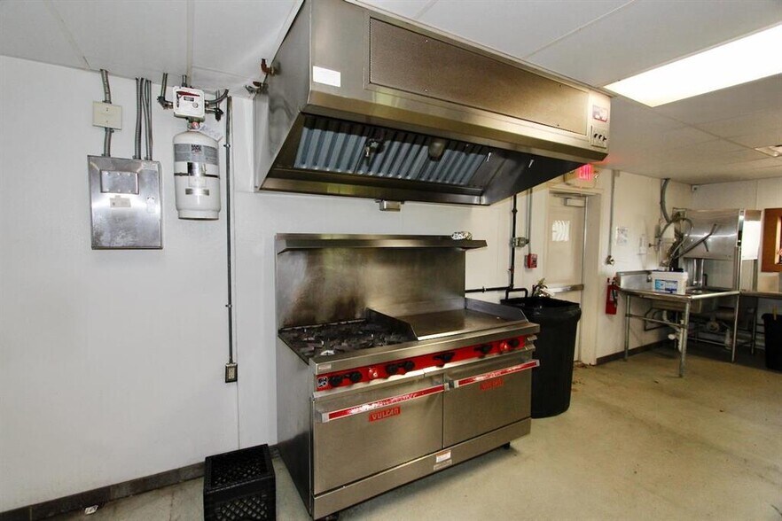 More Photos Of 59 Luray -1, Beech Bluff Religious Facility For Sale