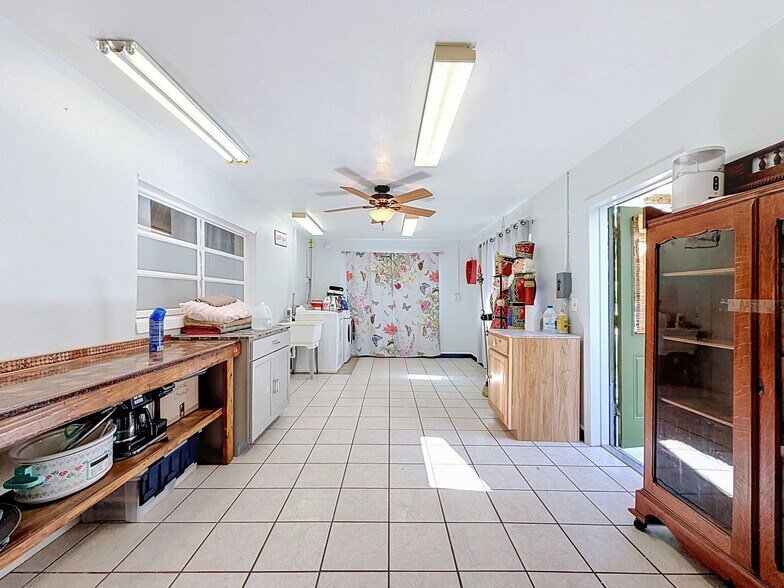 More Photos Of 7813 Leo Kidd Ave, Port Richey Flex For Sale