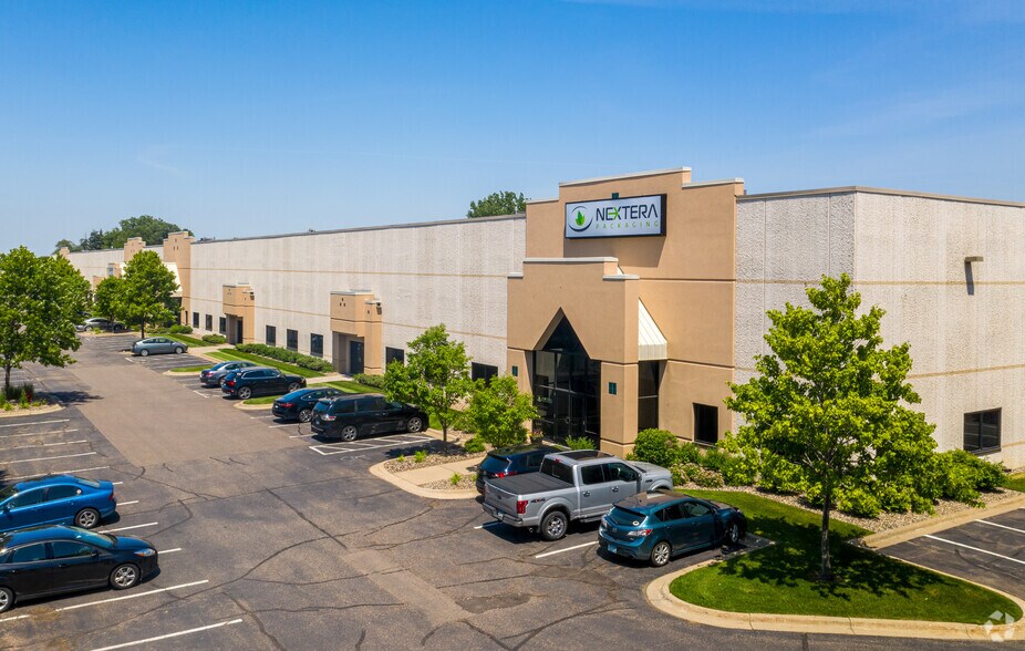 More Photos Of 980 Berwood Ave E, Vadnais Heights Warehouse For Lease