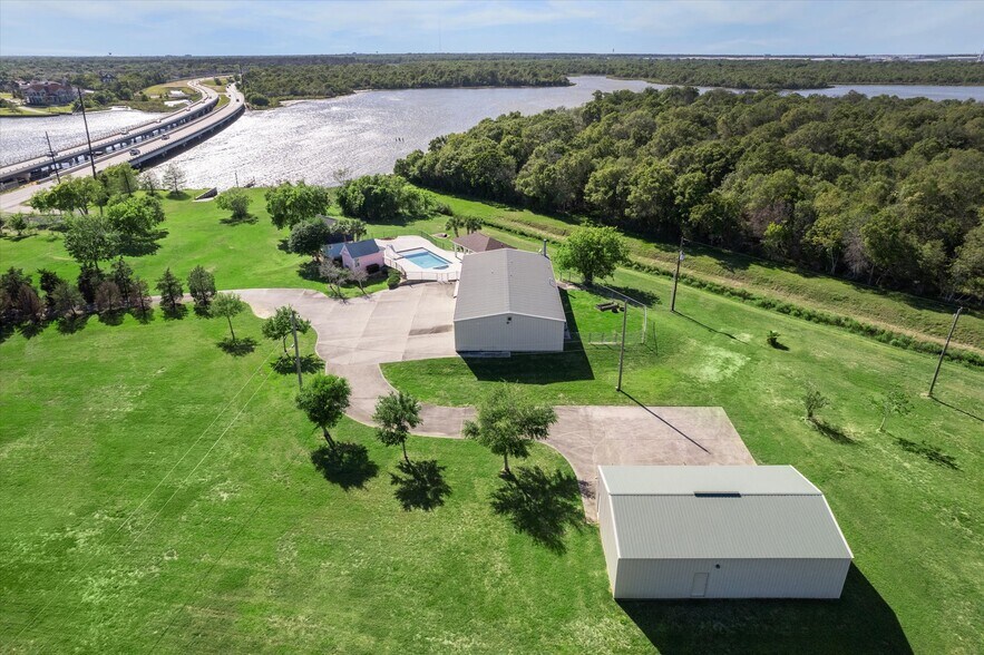 More Photos Of 2904 Red Bluff Rd, Seabrook Land For Sale