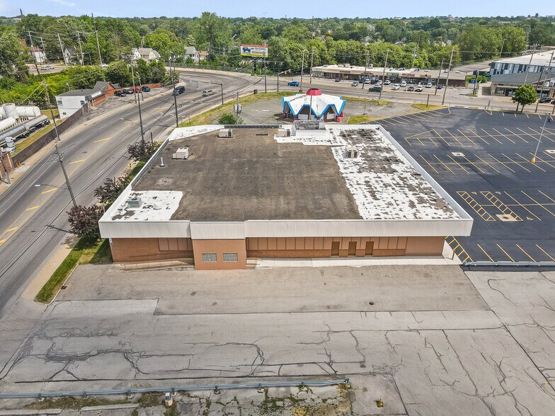 More Photos Of 3475 Ridge Rd, Cleveland Skating Rink For Sale
