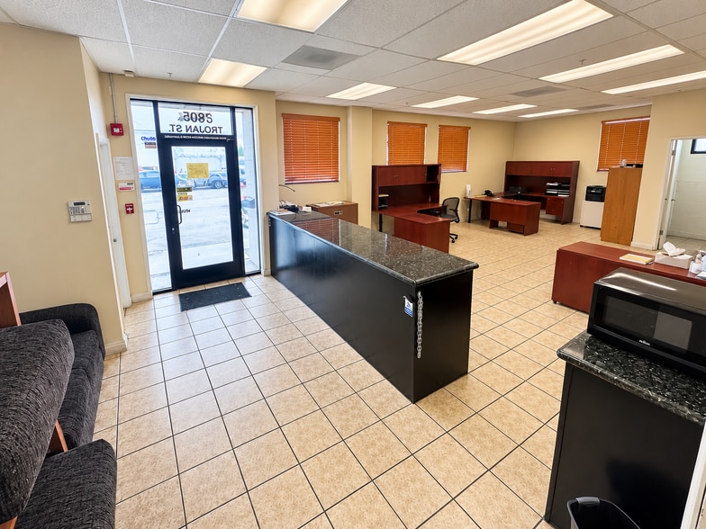 More Photos Of 7805 Paramount Blvd, Pico Rivera Distribution For Lease