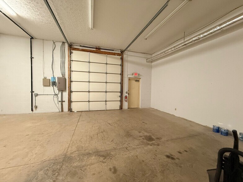 More Photos Of 10147 Royalton Rd, North Royalton Light Manufacturing For Lease