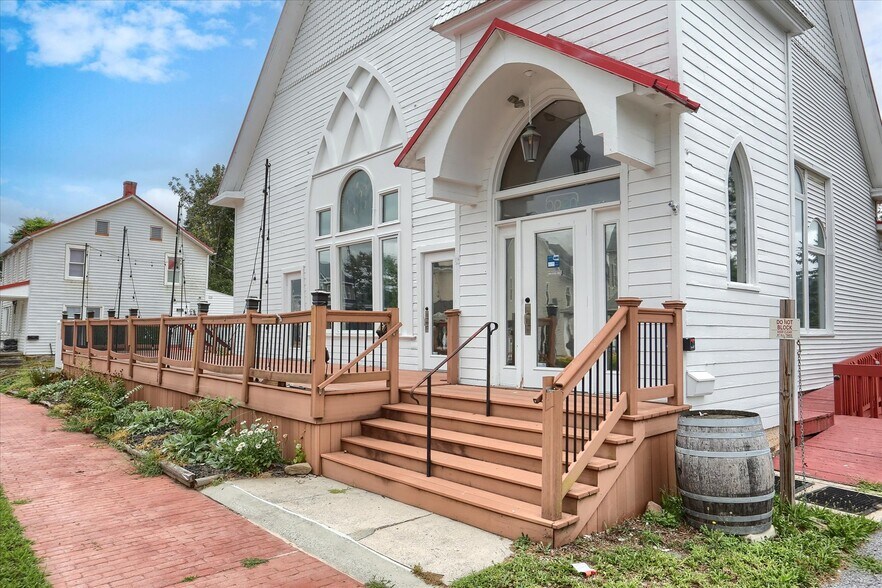 More Photos Of 5948 Linglestown Rd, Harrisburg Restaurant For Sale