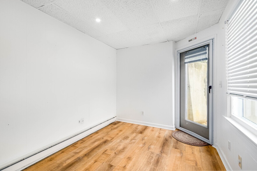 More Photos Of 320 Gifford St, Falmouth Office For Sale
