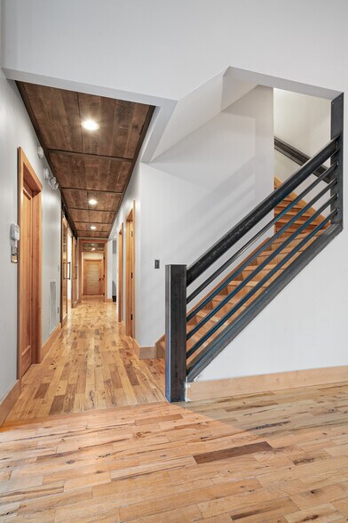 More Photos Of 91 W Hightower Dr, Dawsonville Warehouse For Sale