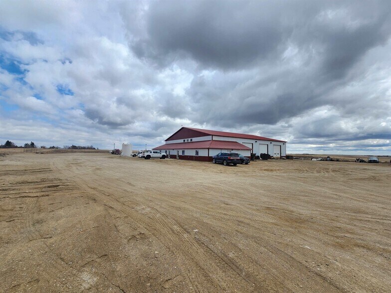 More Photos Of 6619 62 1/2 Ave NW, Blaisdell Distribution For Sale