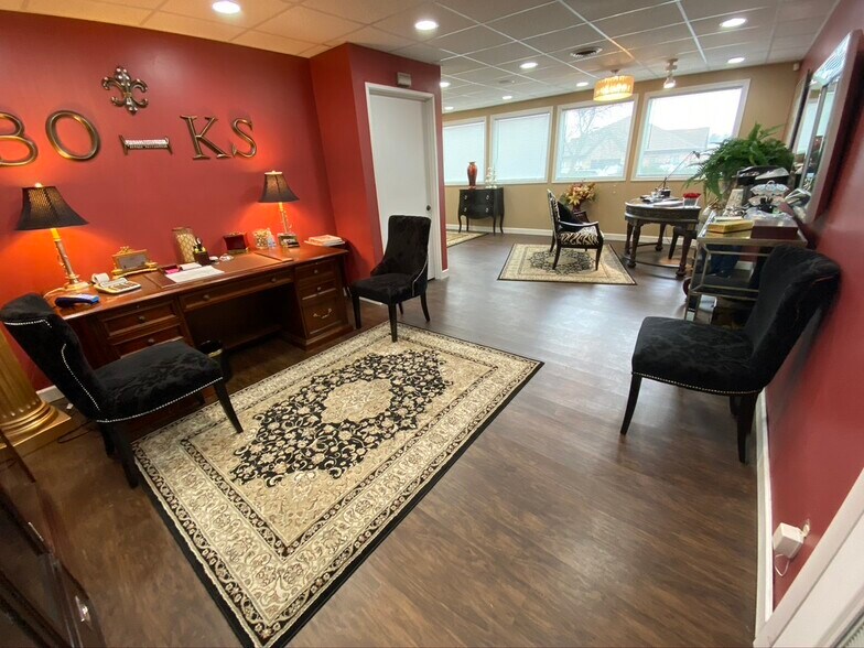 More Photos Of 270 Regency Ridge Dr, Dayton Office For Lease