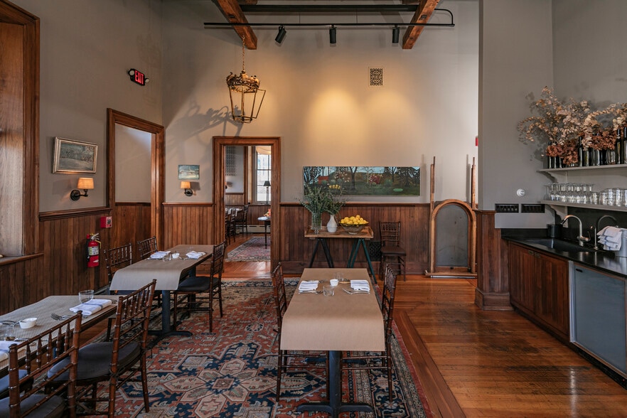 More Photos Of 2 Bridge St, Milford Restaurant For Sale