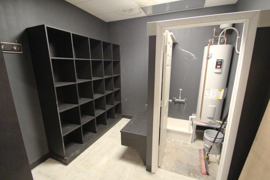 More Photos Of 6999-7011 Mill Rd, Brecksville Unknown For Sale