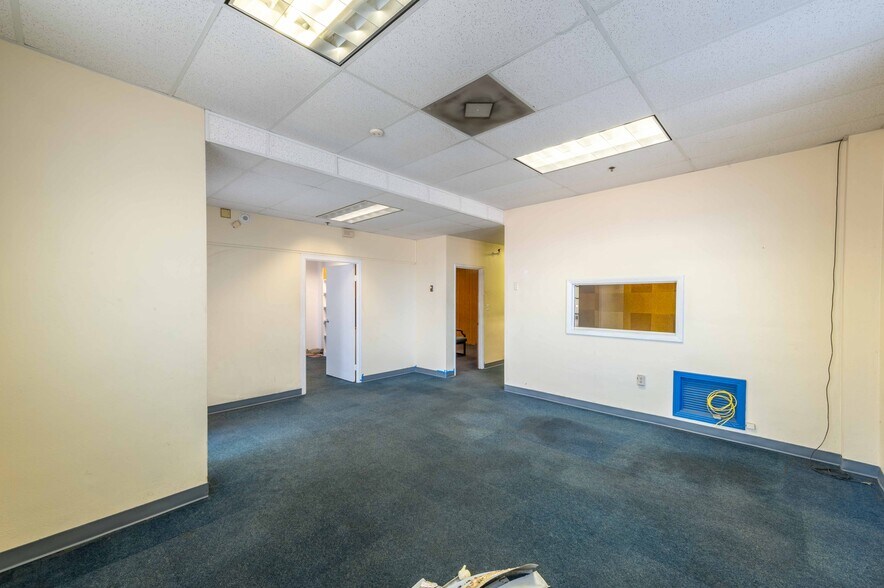 More Photos Of 1839 Ionia St, Jacksonville Warehouse For Lease