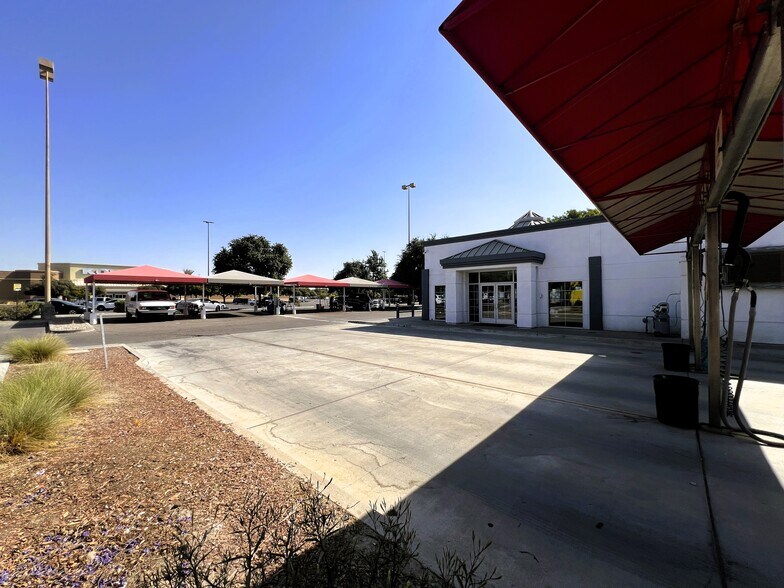 More Photos Of 1697 W Lacey Blvd, Hanford Carwash For Lease