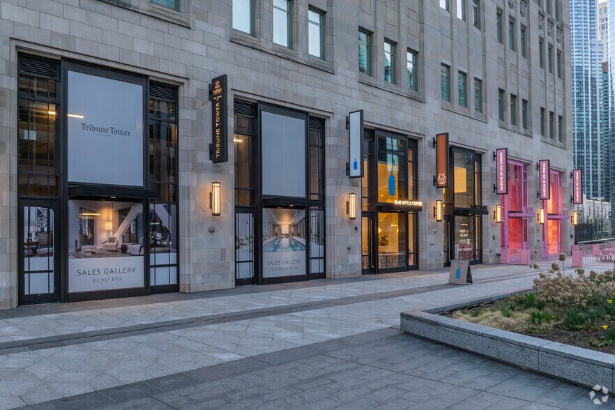 More Photos Of 435 N Michigan Ave, Chicago Apartments For Lease