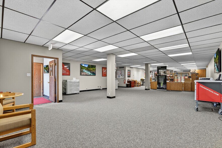 More Photos Of 819 Central Ave, Great Falls Office For Sale