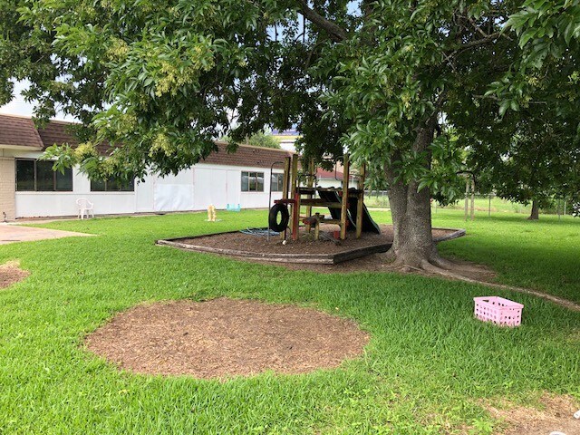 More Photos Of 2541 S Bypass 35, Alvin Daycare Center For Sale