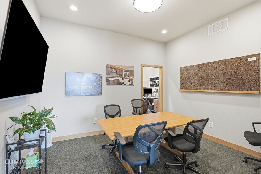 More Photos Of 180 & 190 NE Irving Avenue, Bend Office For Sale