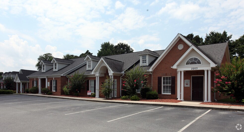 More Photos Of 2203 Eastchester Dr, High Point Medical For Sale