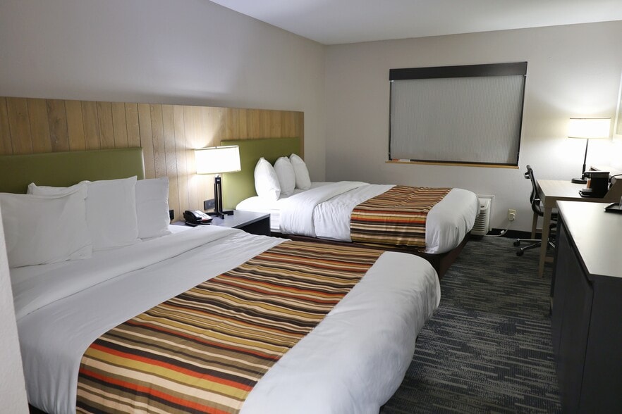 More Photos Of 737 Avon Rd, Sparta Hotel For Sale