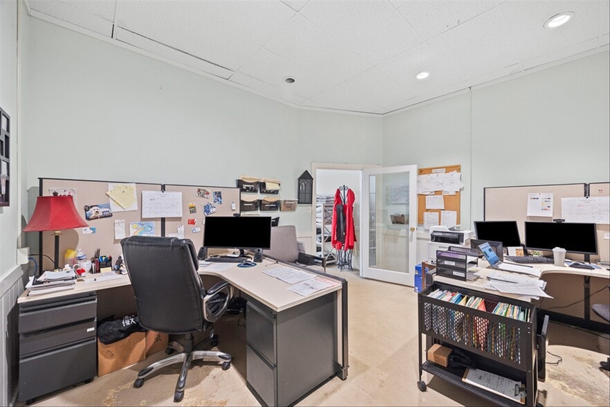 More Photos Of 14040 S Tryon St, Charlotte General Retail For Sale