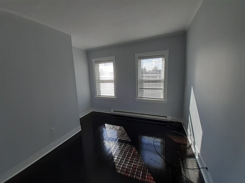 More Photos Of 9 N Broadway, Schenectady Storefront Retail Residential For Sale