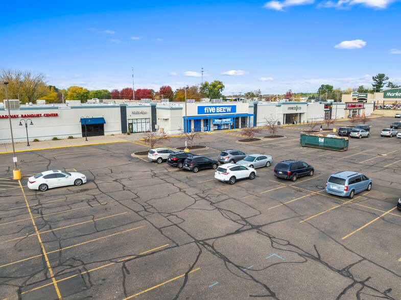More Photos Of 1501-1567 Broadway St N, Menomonie Storefront For Sale