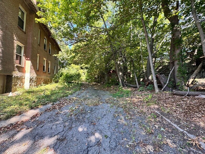 More Photos Of 179 Hebron St, Mattapan Apartments For Sale