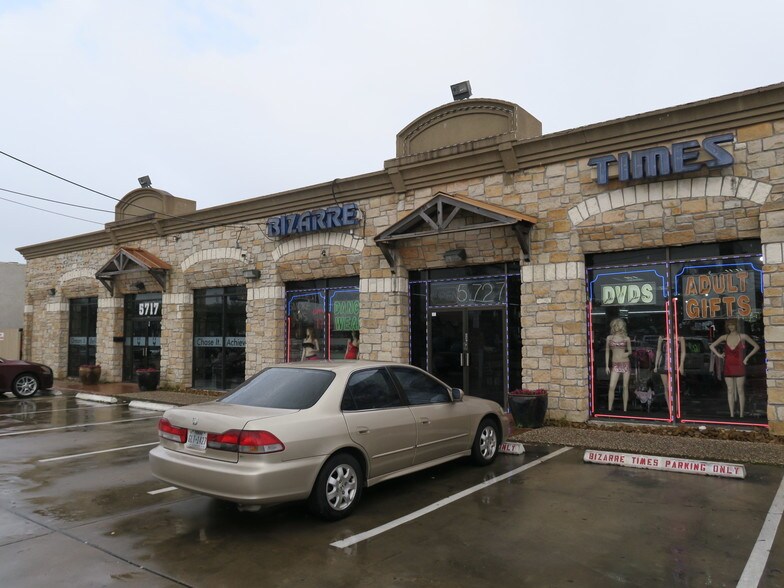 More Photos Of 5717 Richmond Ave, Houston Unknown For Lease