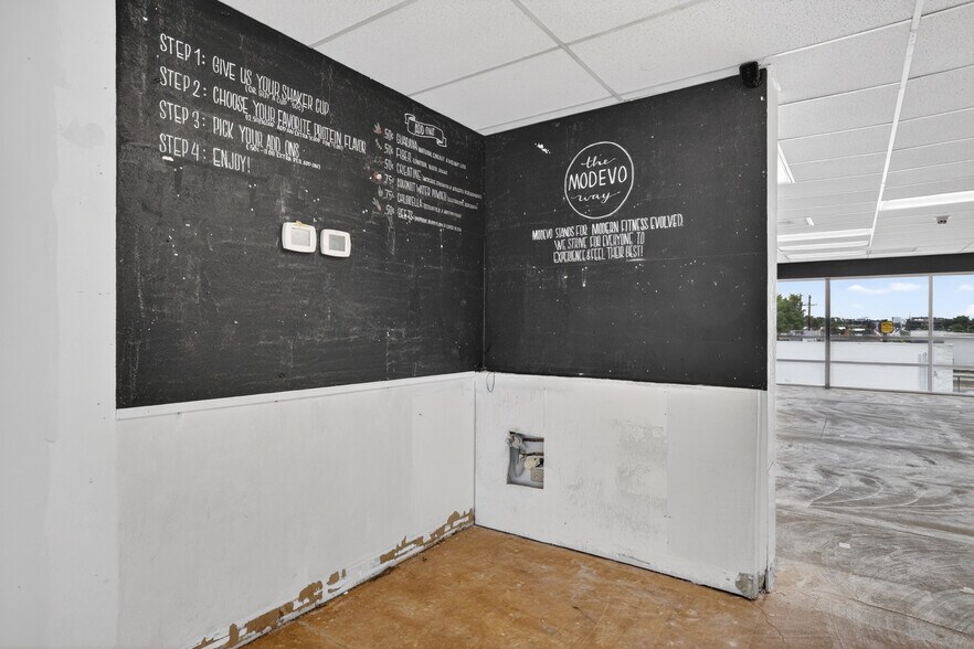 More Photos Of 441 Wadsworth Blvd, Lakewood Medical For Lease