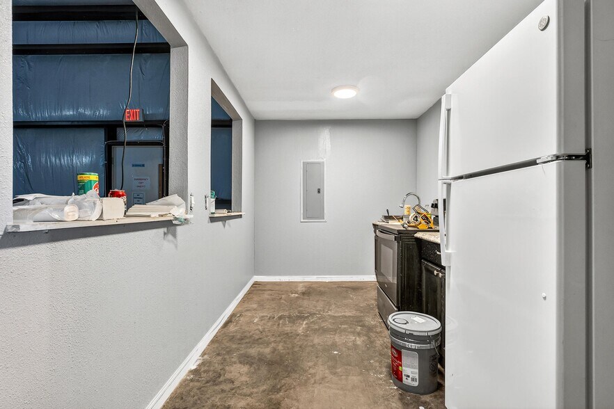 More Photos Of 6330 E Hwy 84 E, Slaton Flex For Sale