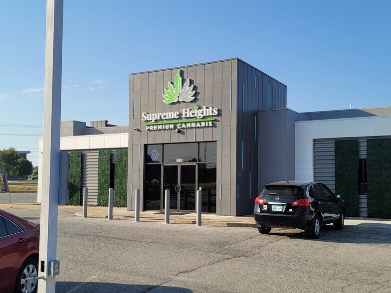 More Photos Of 7315 S Memorial Dr, Tulsa Restaurant For Sale