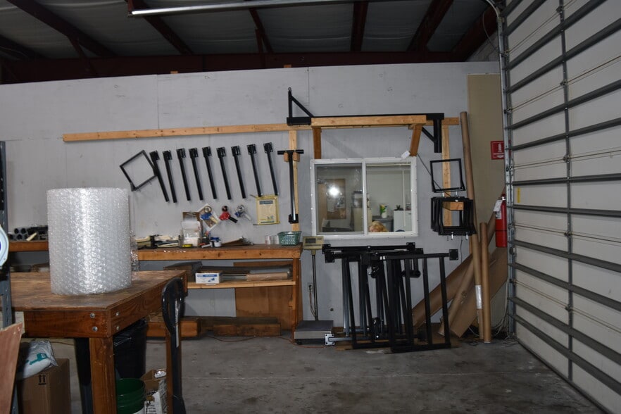 More Photos Of 11715 87th St N, Largo Warehouse For Sale