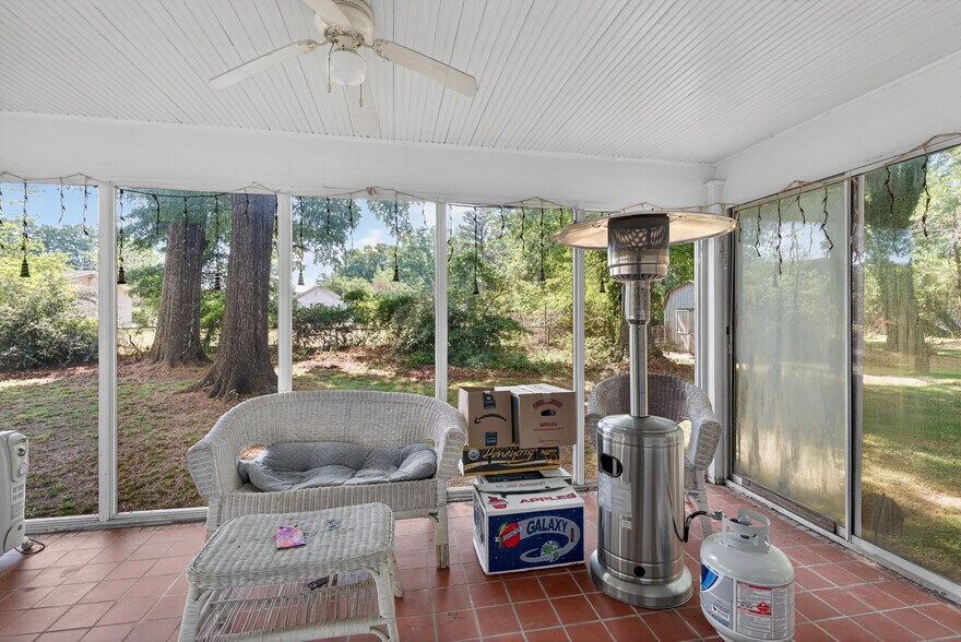 More Photos Of 2870 King William Ave, West Point Land For Sale