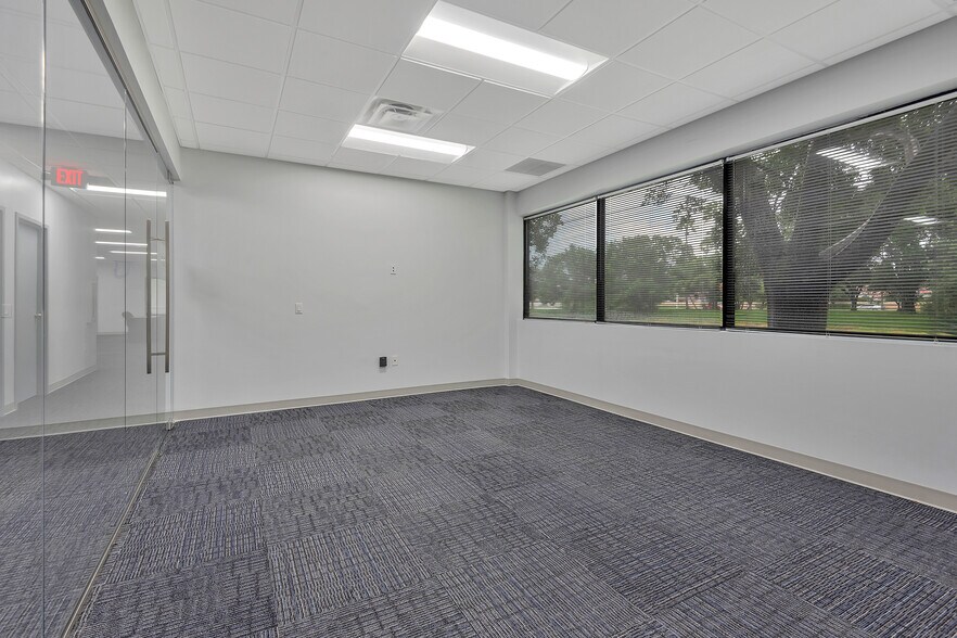 More Photos Of 13680 NW 5th St, Sunrise Office For Lease