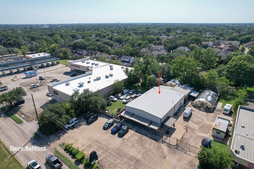 More Photos Of 2920 Dairy Ashford Rd, Houston Warehouse For Sale