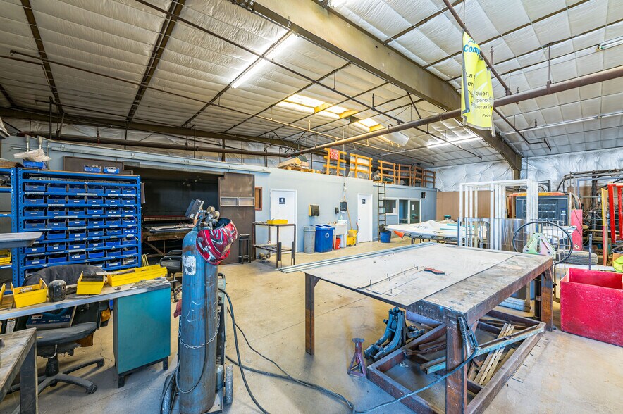 More Photos Of 22850 Perry St, Perris Manufacturing For Sale