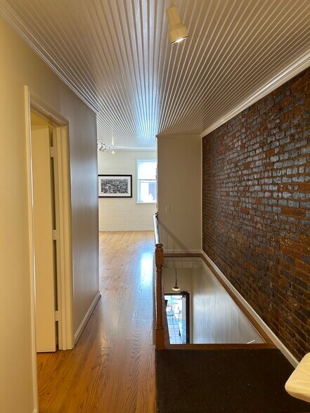 More Photos Of 414 Main St, Franklin General Retail For Sale