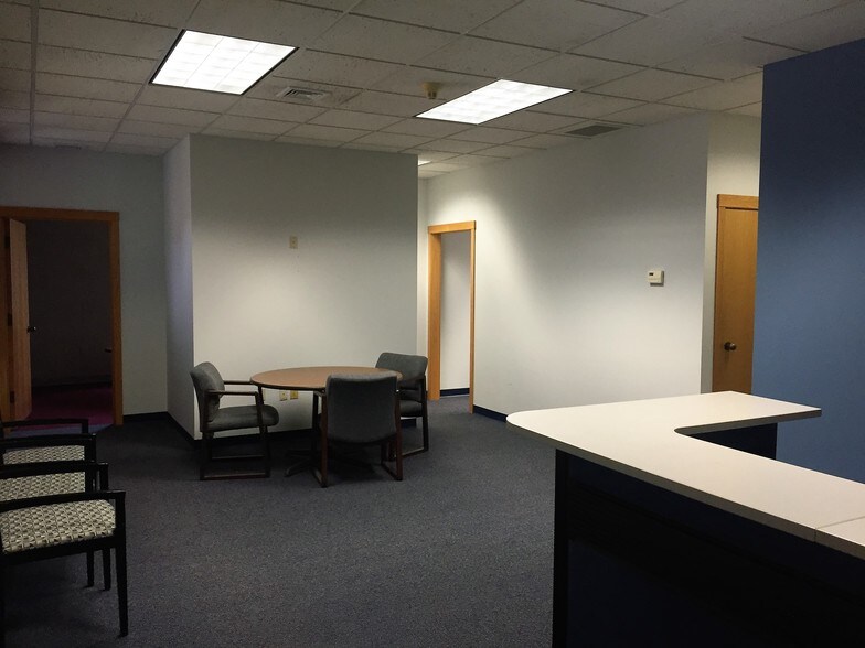 More Photos Of 1 Darling Dr, Avon Office For Sale