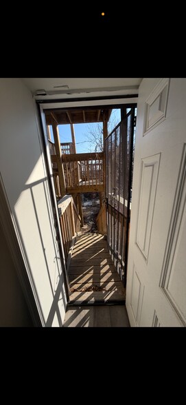 More Photos Of 1839 W North Ave, Baltimore Storefront Retail Office For Lease