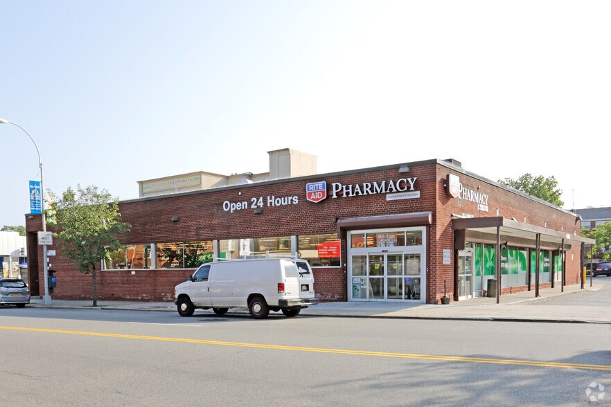 Primary Photo Of 43-20 Bell Blvd, Bayside Drugstore For Lease