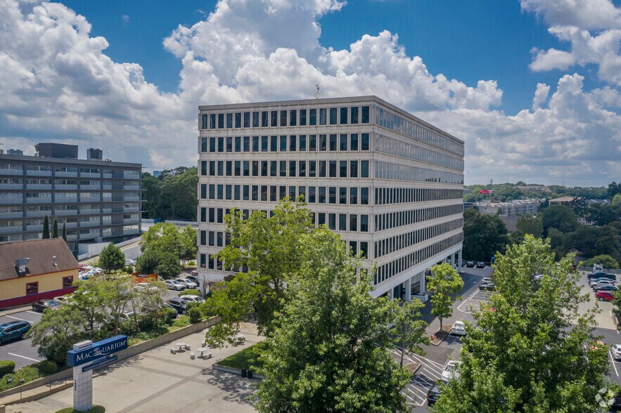 More Photos Of 1800 Peachtree St NW, Atlanta Loft Creative Space For Lease