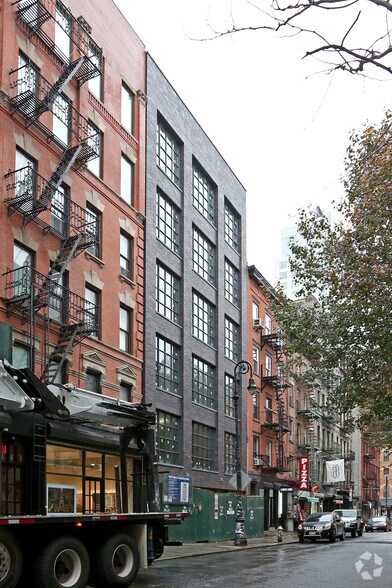 More Photos Of 145 Ludlow St, New York Apartments For Sale