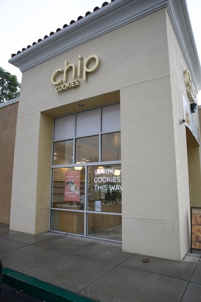 More Photos Of 25360-25366 Crenshaw Blvd, Torrance General Retail For Lease