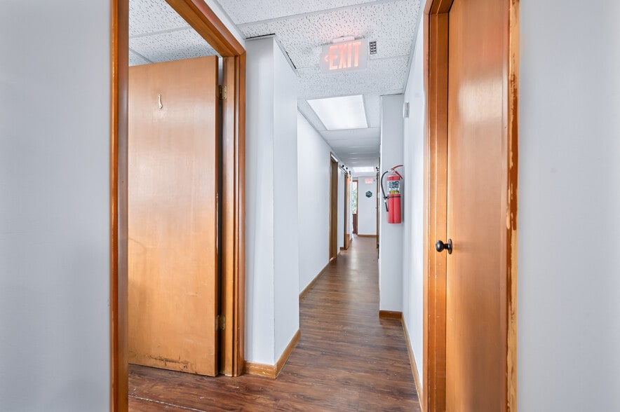 More Photos Of 5129 Liberty Ave, Pittsburgh Office Residential For Lease