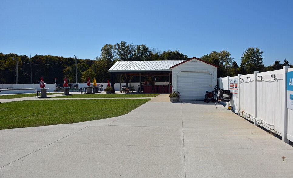 More Photos Of 555 Ohio st, Kendallville Land For Sale