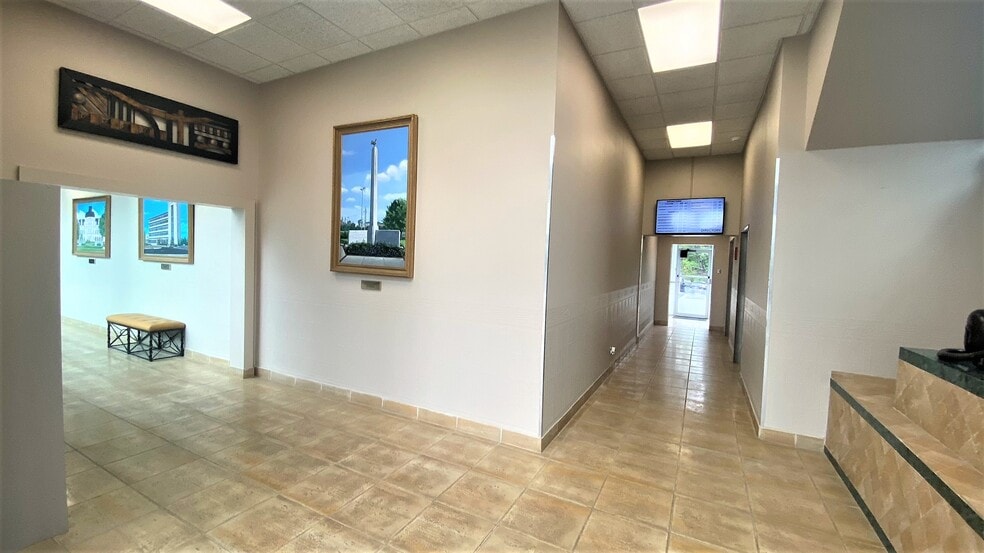 More Photos Of 311 Green St NW, Gainesville Office For Lease