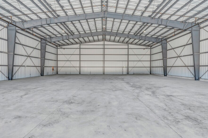 More Photos Of 1600 Airport Rd, Monterey Airplane Hangar For Sale