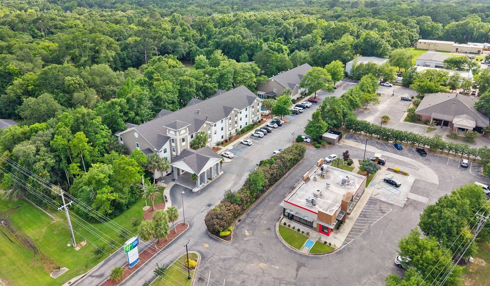 More Photos Of 19751 S Greeno Rd, Fairhope Hotel For Sale