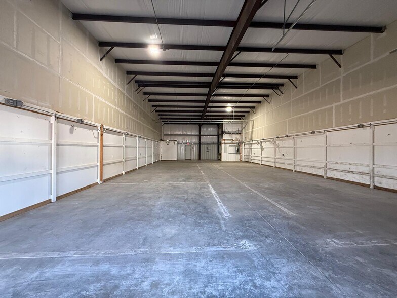 More Photos Of 4210 S Classen Blvd, Norman Unknown For Lease