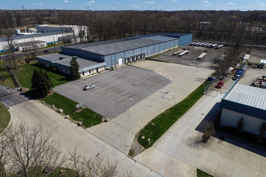 Primary Photo Of 7395 Industrial Parkway Dr, Lorain Manufacturing For Sale